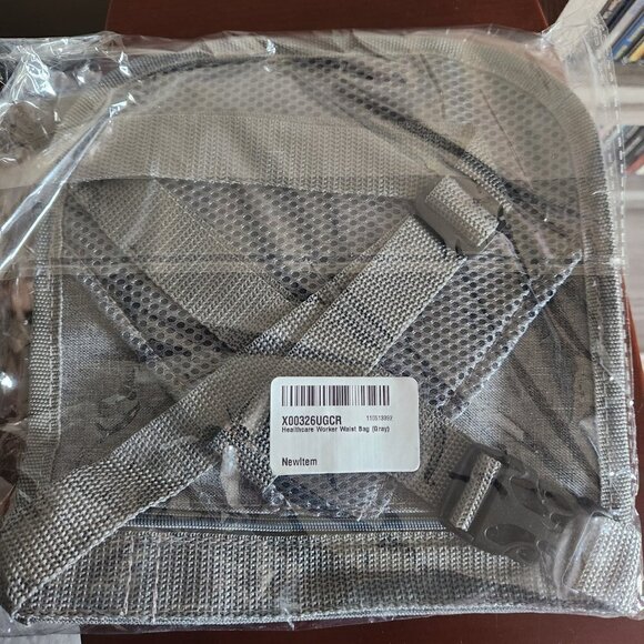 Manifesting Queen Gray Healthcare Worker Waist Bag NIP - Picture 2 of 5